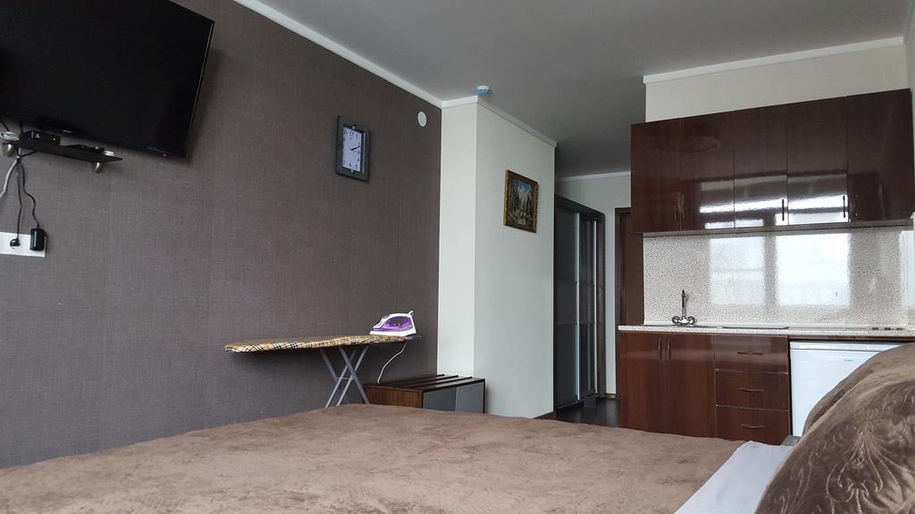 Mimino Apartment Deluxe First Line Батуми Номер фото